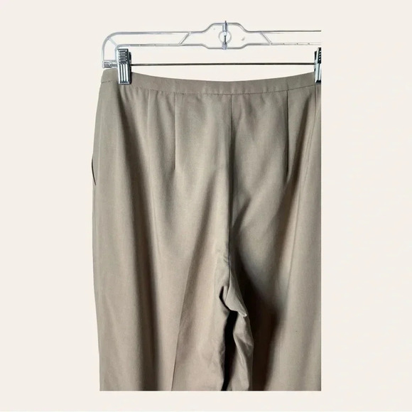 0747.  TALBOTS PETITE “STRETCH” TROUSERS KHAKI IN COLOR SIZE 8 STRAIGHT LEG - Picture 8 of 9